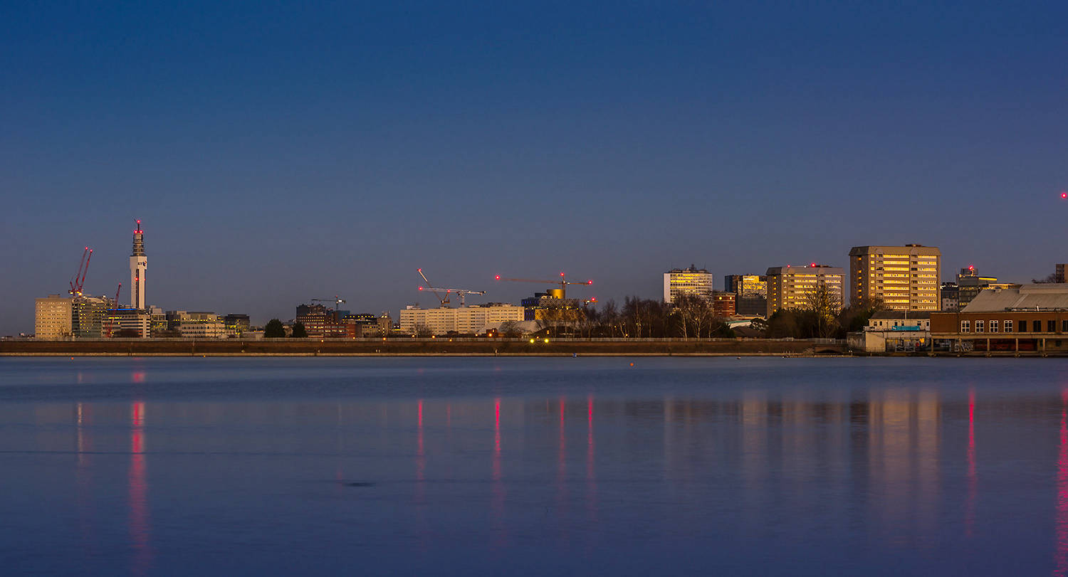 edgebaston reservoir birmingham at dusk. photo taken for web site