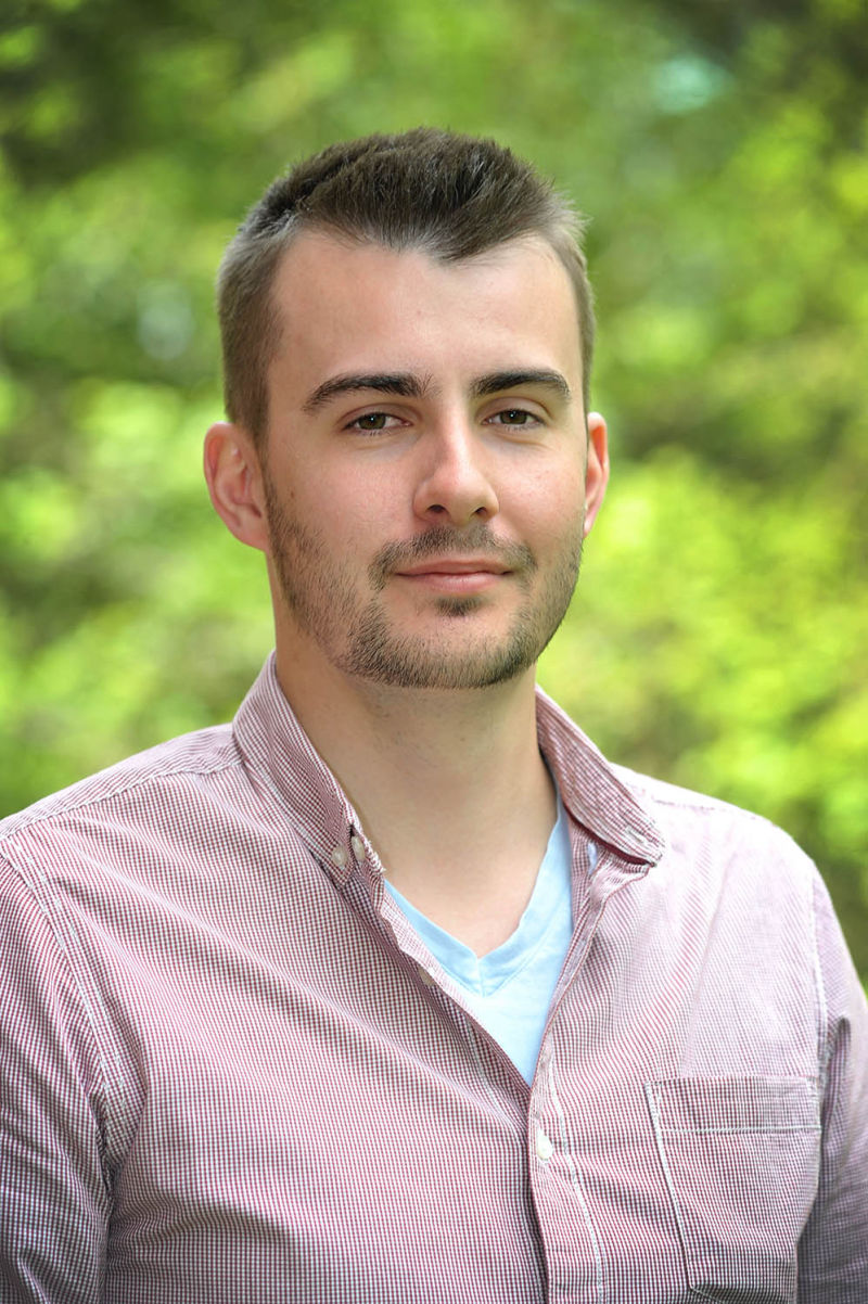 male headshot out side office taken for press release for usdaw by photographer mike kelly picturepress.