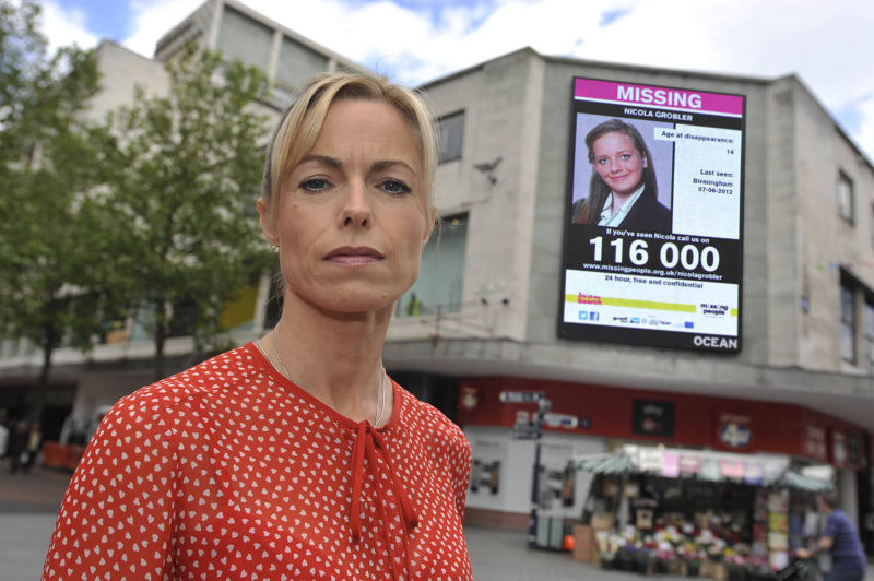 Kate McCann with large poster in birmingham city centre promoting missing people campaign.  image produced for news press release. by picturepress  photography birmingham